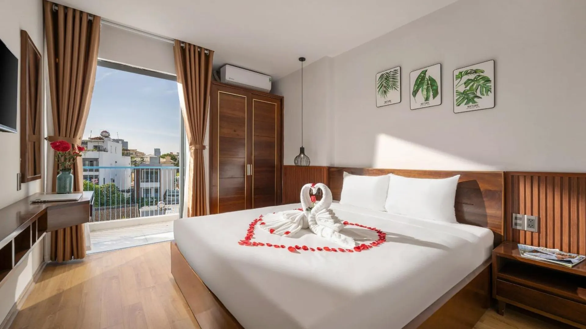 Dana Boutique Hotel & Apartment Danang 4*,  Vietnam